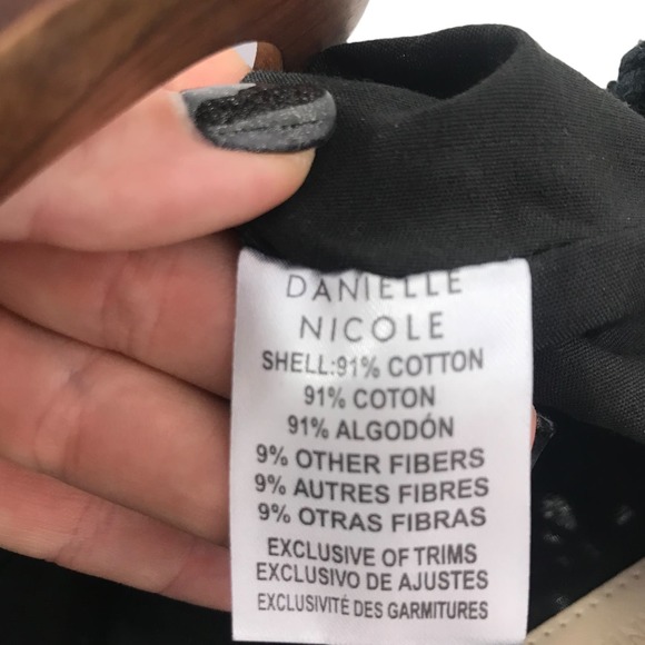 Danielle Nicole Women's Black Boho Macrame Wooden Handle Crossbody Bag Chic Knit - Picture 9 of 10